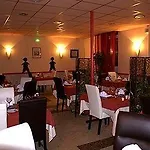 Logis Restaurant Le Vedaquais Hotel