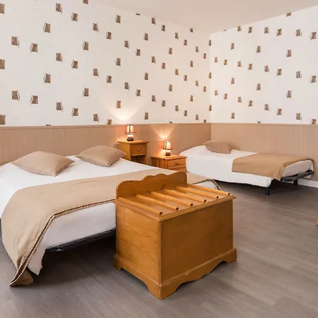 Отель Logis Restaurant Le Vedaquais Vaas