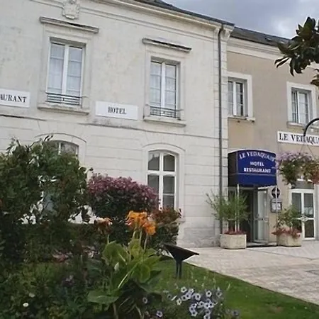 Logis Restaurant Le Vedaquais Отель