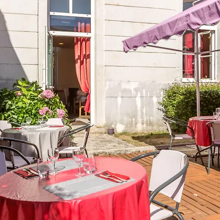 Logis Restaurant Le Vedaquais 3* Vaas