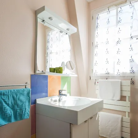 Hotel Logis Restaurant Le Vedaquais 3*